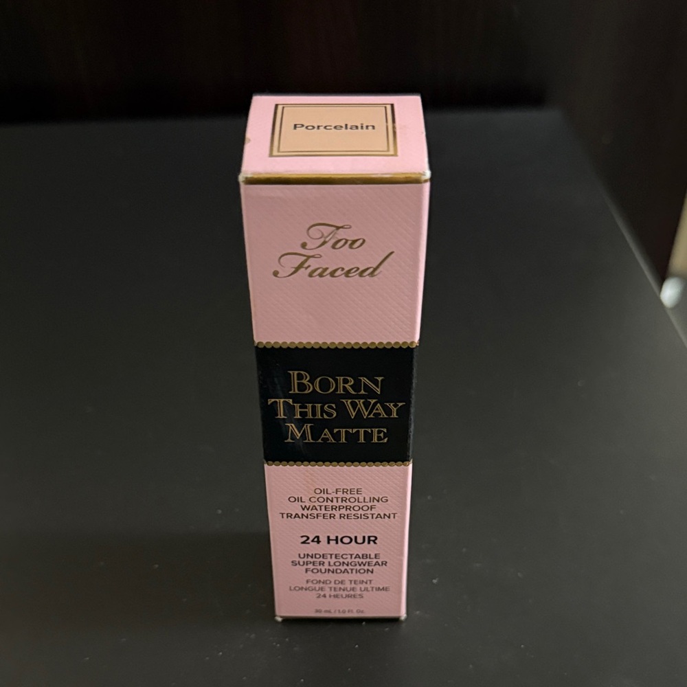 Too Faced Born This Way Matte Foundation - Porcelain